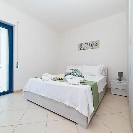 Mare Di Giulia A 100 Metri Da Solo Sabbia Apartment